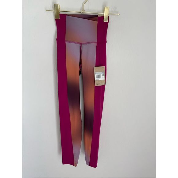 NIKE Dri Fit 7/8 Leggings Size XS NWT - Picture 1 of 6
